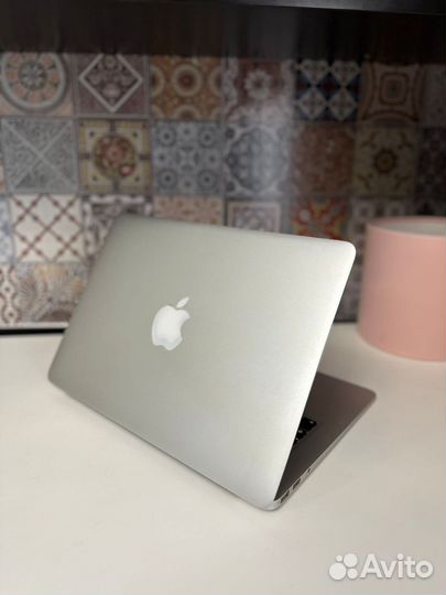 Apple MacBook Air 2011