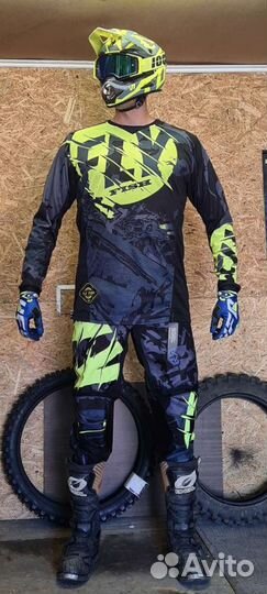 Костюм для мотокросса
