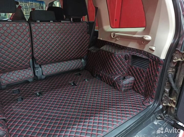 3D коврики в багажник mitsubishi pajero 7 2015