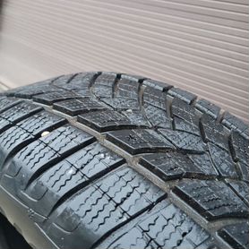 Goodyear UltraGrip Ice 225/60 R18 107