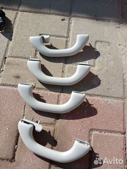 Skoda octavia a5 ручка потолочная