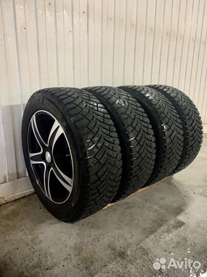 Michelin X-Ice North 4 205/55 R16 94T