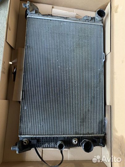 Радиатор Мерседес