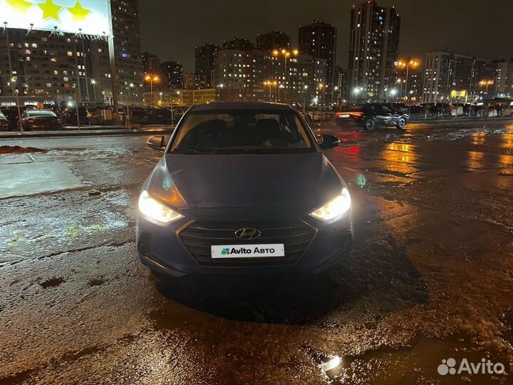 Hyundai Elantra 2.0 AT, 2017, 190 000 км