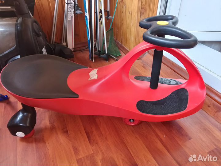 Машинка толокар