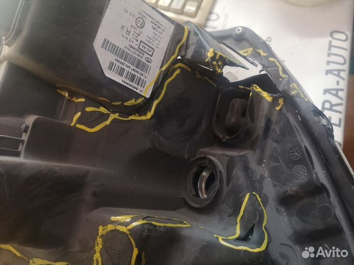 Фара правая LADA Vesta