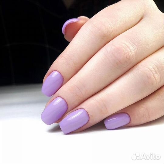 Модель на маникюр