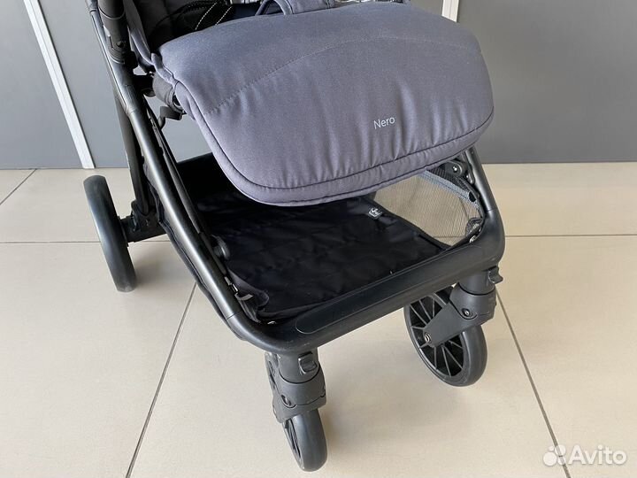 Коляска прогулочная Carrello