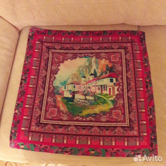 Шелковый платок бренда Eleganzza