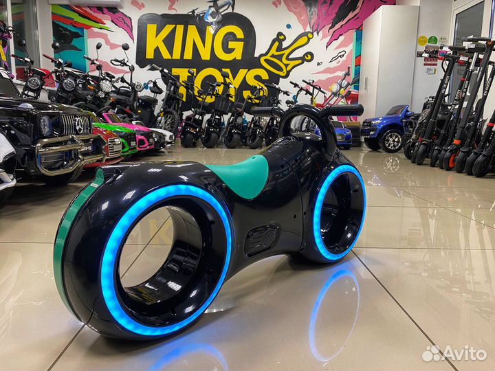 Беговел Star One Scooter