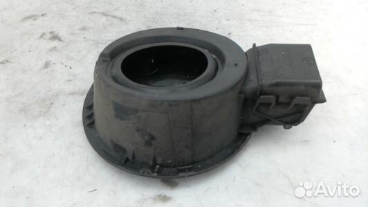 Лючок бака peugeot 308 1 (87D13IC01)