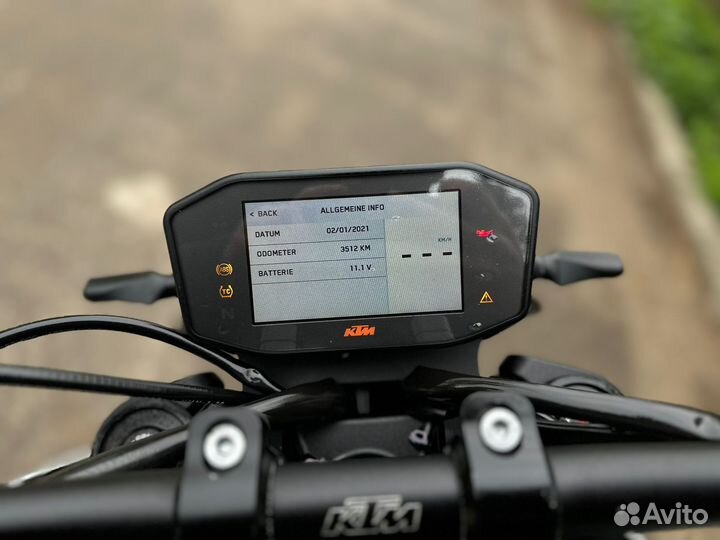 KTM 890 Duke R.22г