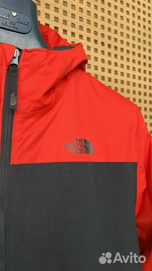 Ветровка the north face dryvent M