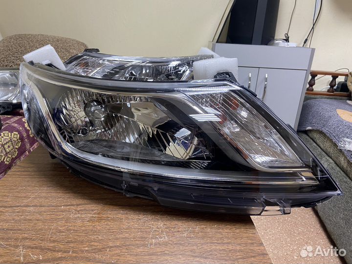 Фара правая Kia Rio 3 11-15г Новая Аналог