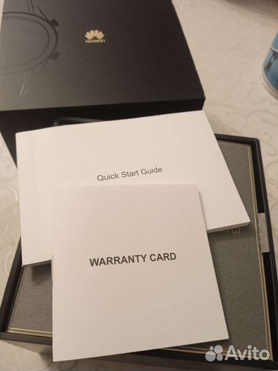 Коробка от смарт-часов Huawei и телефона Honor