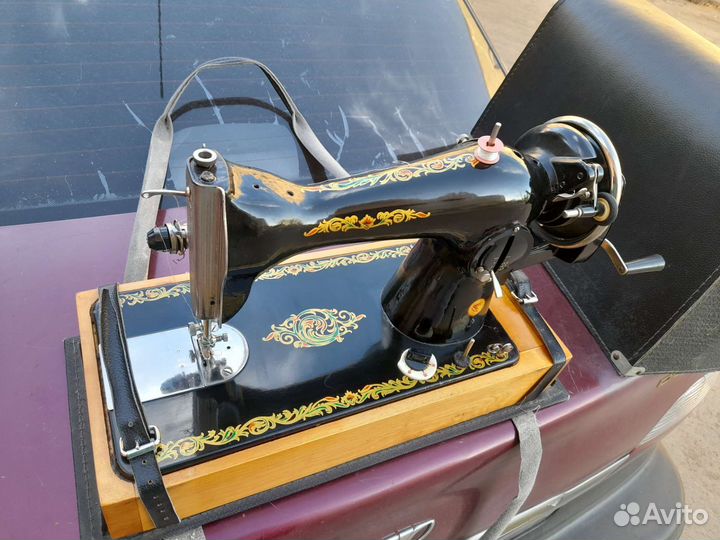 Швейная машинка ручная