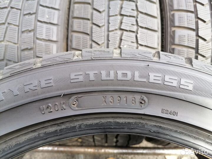 Dunlop Winter Maxx WM02 215/45 R17