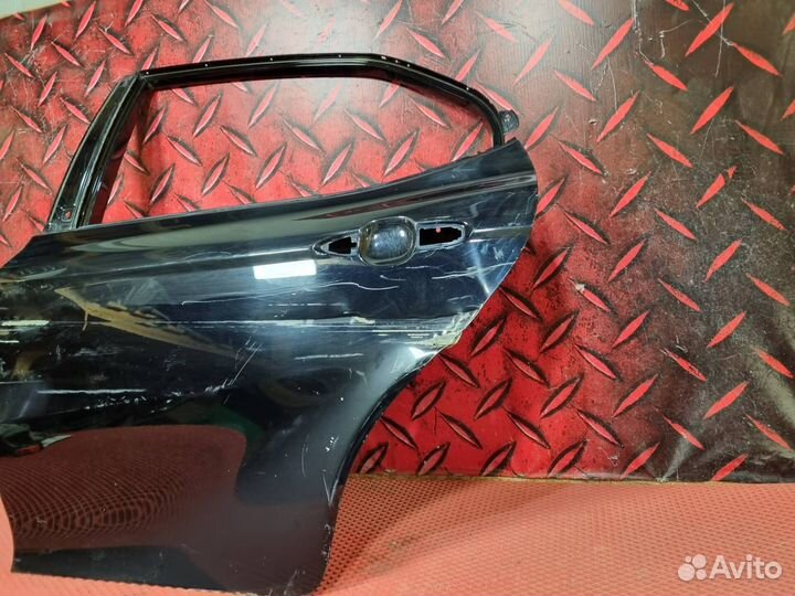 Дверь задняя левая Toyota Camry V70