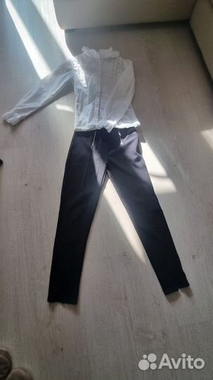 Блузка школьная+брюки 158р