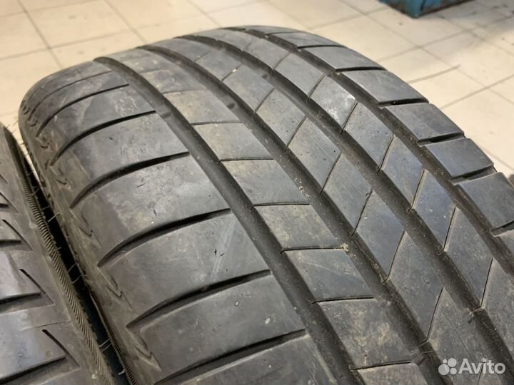Bridgestone Turanza T005 225/40 R18