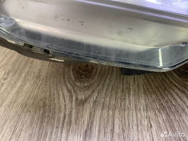 Фара передняя правая Opel Meriva B минивэн 2011