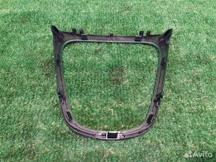 Накладка центральной консоли Toyota Auris E150 20