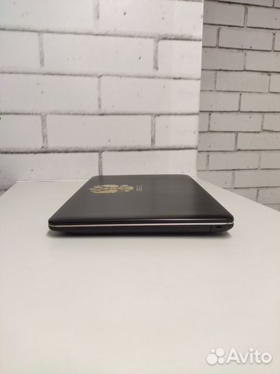 Игровой ноутбук Asus i3/GT920M\8Gb озу