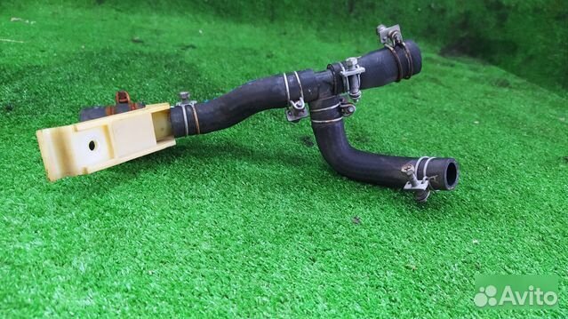 Патрубок системы охлаждения Nissan Serena SR20DE