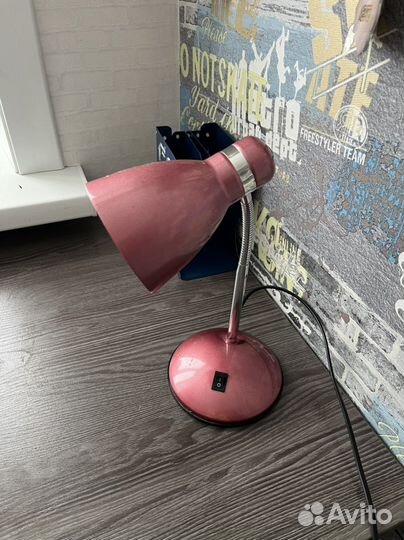 Лампа настольная