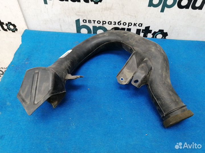 Патрубок воздушного фильтра 17751-28060 Toyota