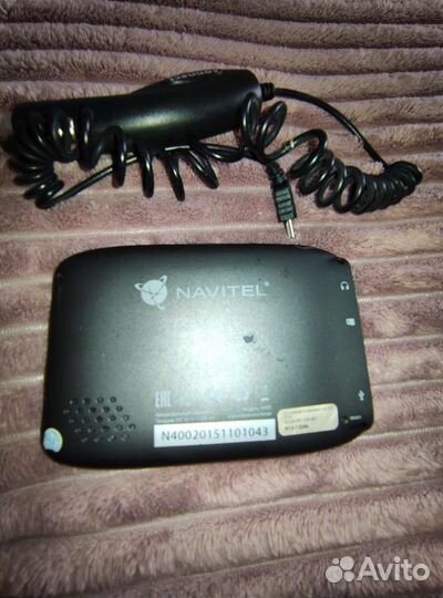 Автомобильный GPS навигатор navitel