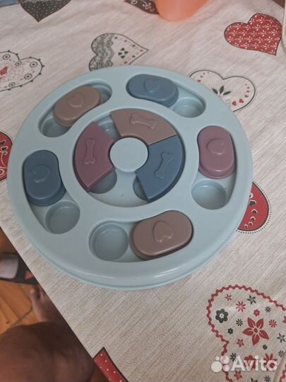 Игрушка кормушка