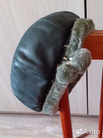 Кожаный берет