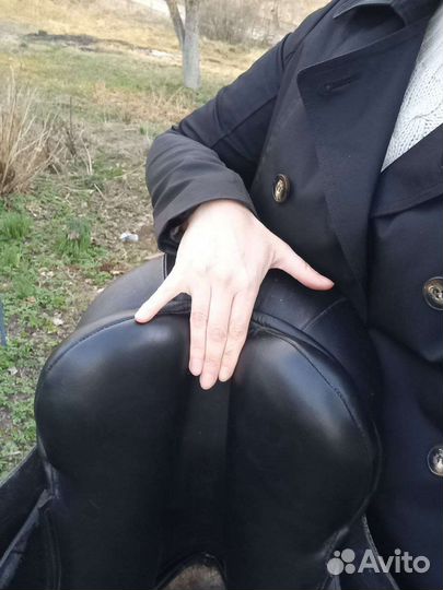 Выездковое седло