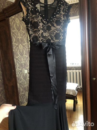 Вечернее платье