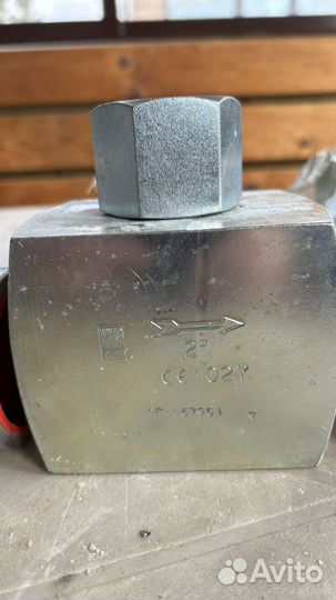 Обратный клапан плунжерный