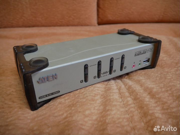 Переключатель KVM aten-CS1734B