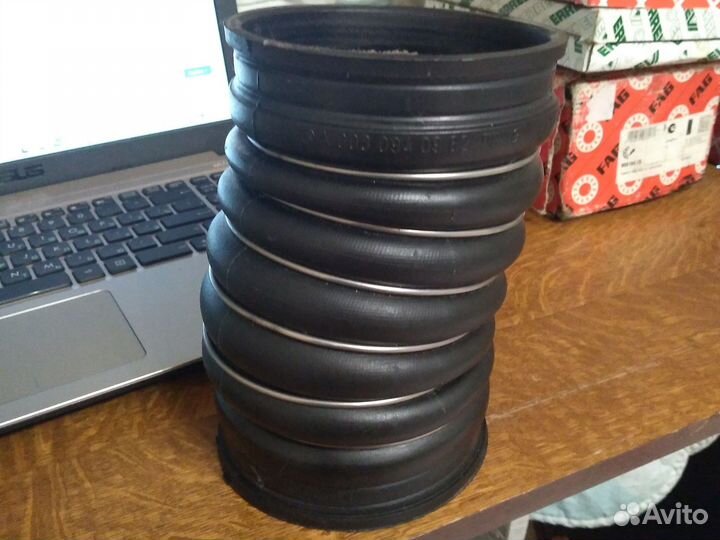 Патрубок интеркулера