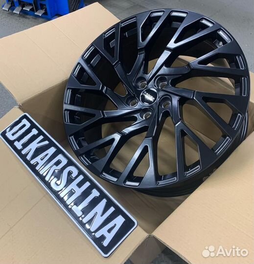 Диски на Audi Q8 Ауди Ку8 R22