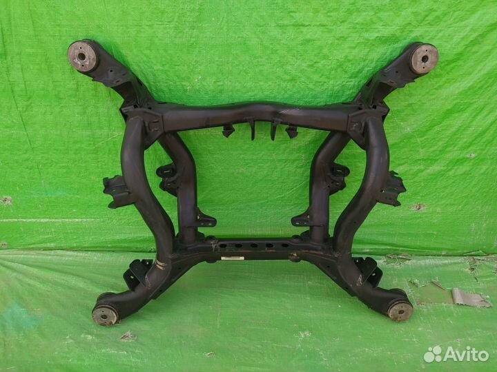 Подрамник / балка зад VW Touareg / Cayenne 02-10