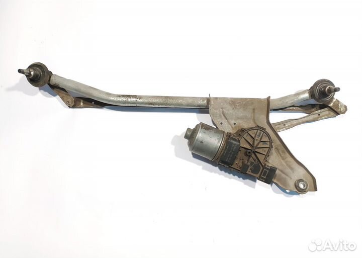 Трапеция дворников на Renault Logan 1