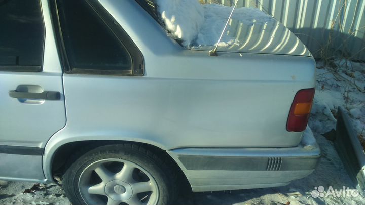 Левое заднее крыло volvo 850 1991-1993г