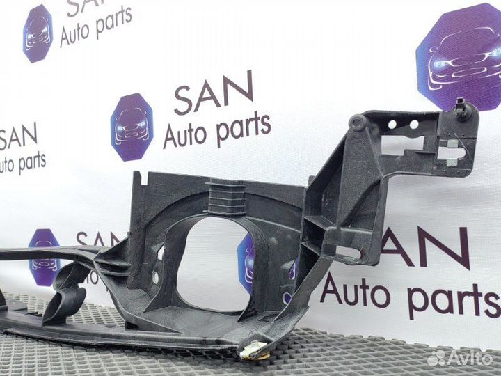 Кронштейн крыла передний левый Bmw X5 Рест E70