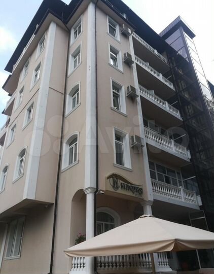 Гостиница, 2000 м²