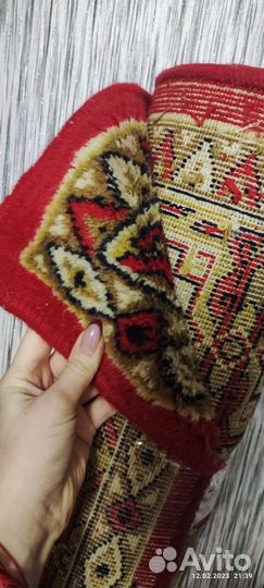 Ковер шерстяной