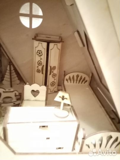 Новый кукольный дом с мебелью