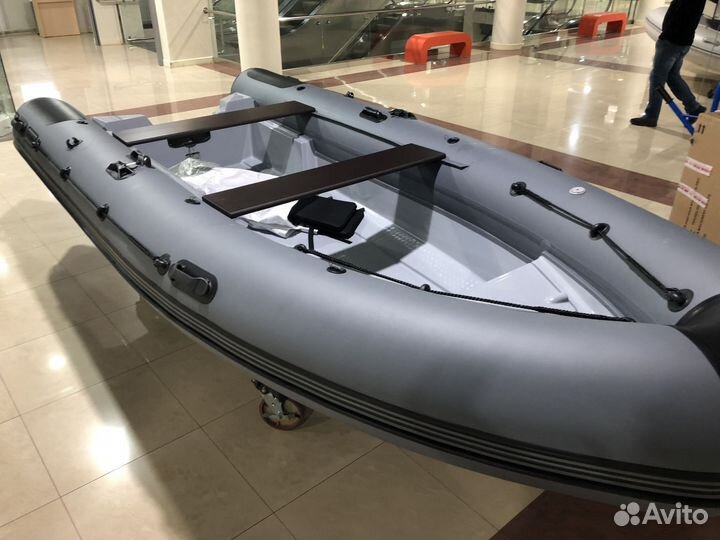 Лодка риб навигатор 450R новая