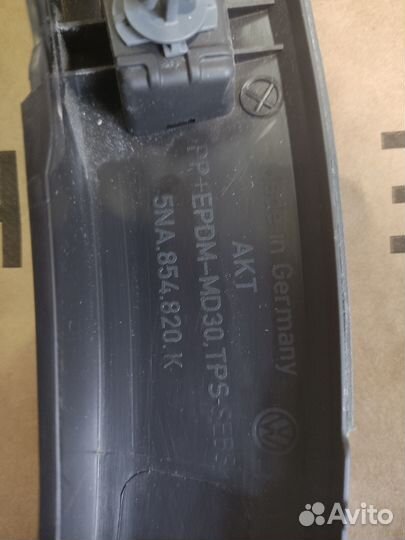 Накладка крыла заднего правого 5NA854820K 9B9