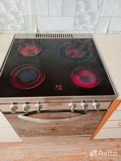 Электропечь с духовкой hansa