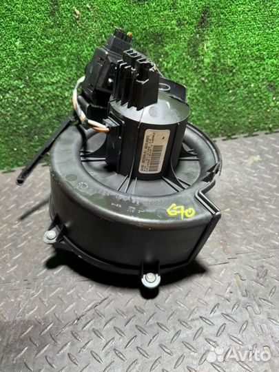 Моторчик печки Opel Zafira 1.8 2008